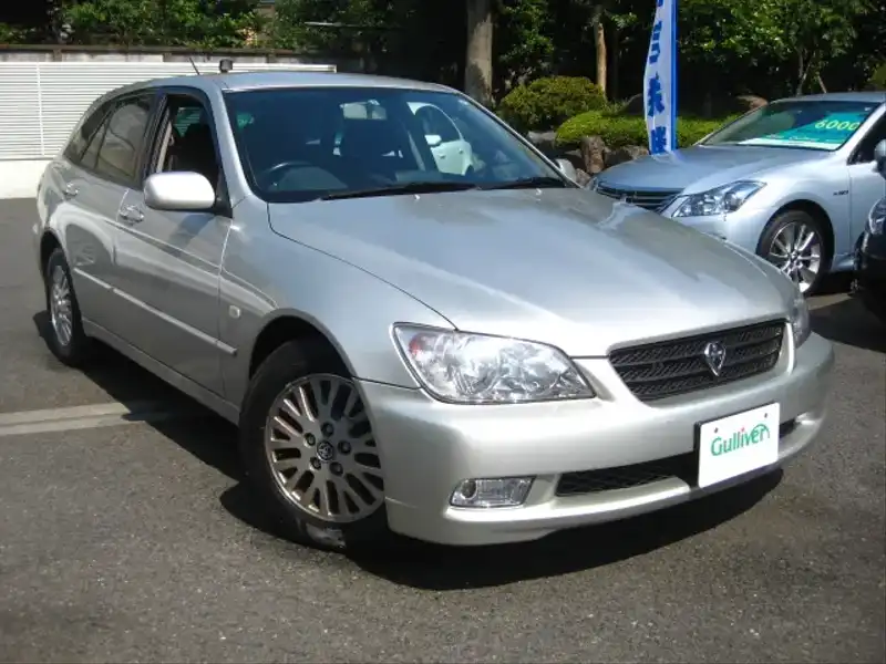 カタログ画像：アルテッツァジータ（ALTEZZA GITA） ＡＳ２００ Ｌエディション 2004年4月 TA-GXE10W 2000cc シルバーメタリック 燃費11.4km / l  メイン（その他）