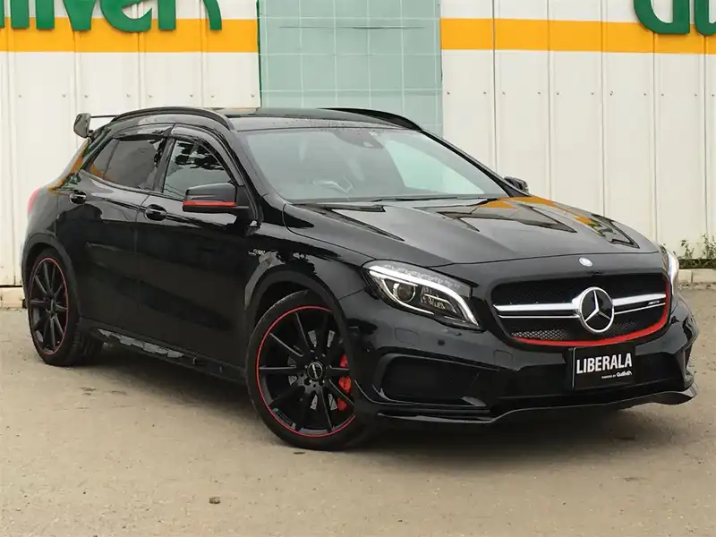 カタログ画像：ＧＬＡクラス（GLA-CLASS） ＧＬＡ４５ ＡＭＧ ４マチック エディション１ 2014年5月 CBA-156952 2000cc コスモスブラック（Ｍ） 燃費13.2km / l メイン