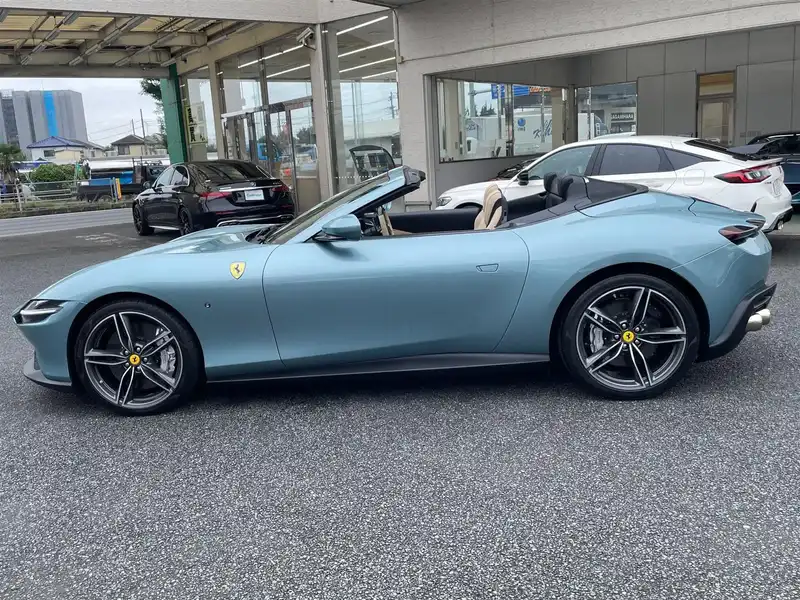 10139951 | カタログ画像：ローマ（ROMA） ベースグレード 2021年2月 7BA-F164BAA 3900cc 外装