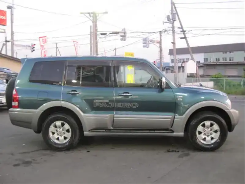 カタログ画像：パジェロ（PAJERO） ロング エクシード－Ⅰ 2004年4月 KH-V78W 3200cc グリーンマイカ／ミディアムグレーマイカ 外装