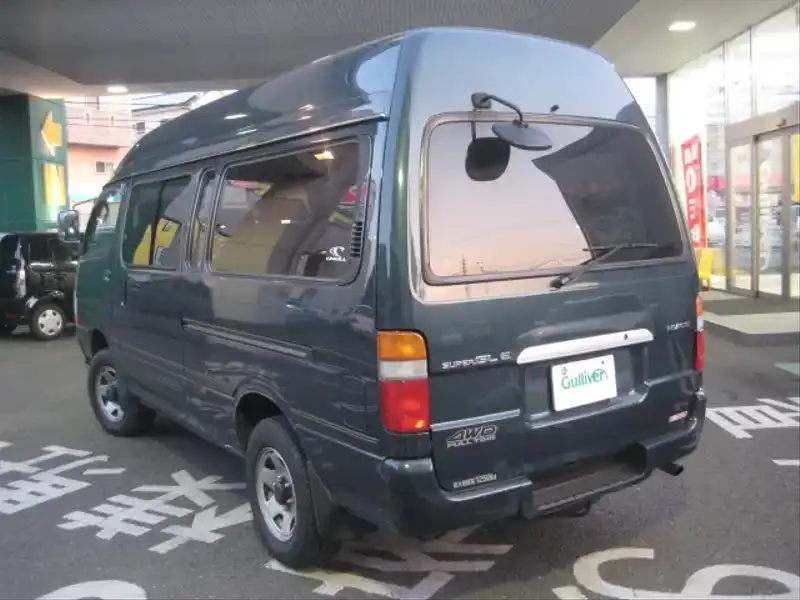 カタログ画像：ハイエースバン（HIACE VAN） スーパーＧＬ－Ｅ 2003年7月 TC-TRH122K 2000cc ダークグリーンマイカメタリック 燃費9.5km / l  バック