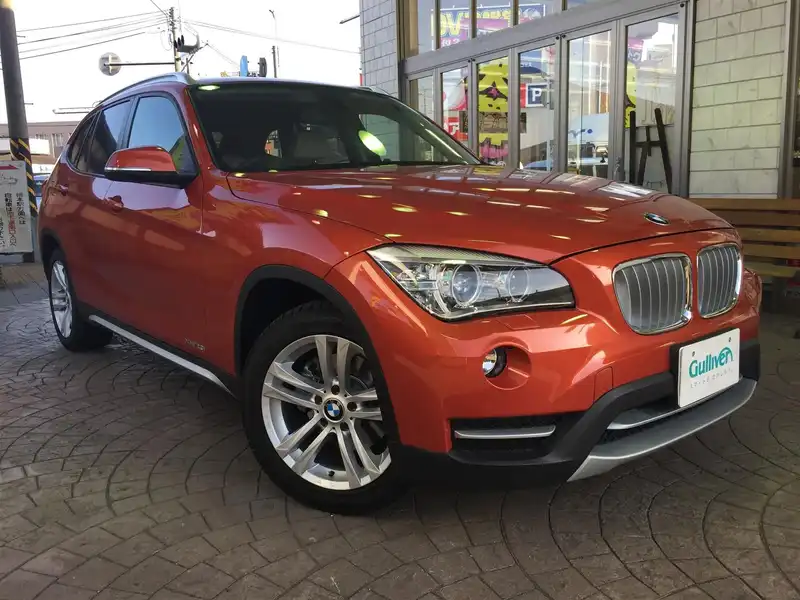 カタログ画像：Ｘ１（X1） ｘＤｒｉｖｅ ２８ｉ 2012年9月 DBA-VM20 2000cc ヴァレンシア・オレンジ 燃費13.6km / l メイン