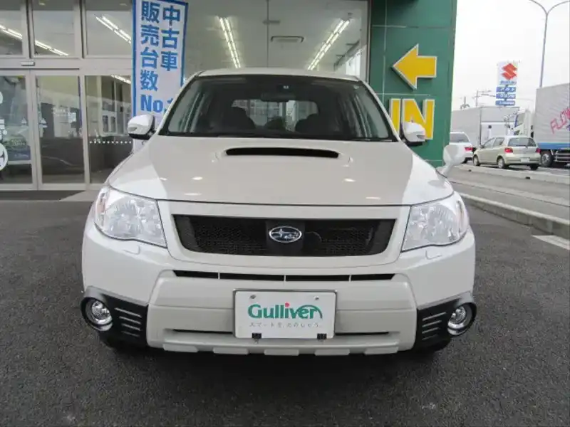 カタログ画像：フォレスター（FORESTER） Ｓエディション 2011年8月 CBA-SH9 2500cc サテンホワイト・パール 燃費9.8km / l  フロント