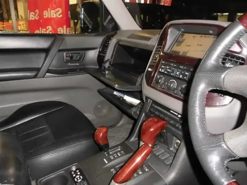 カタログ画像：パジェロ（PAJERO） ショート スーパーエクシード ＭＭＣＳレス仕様 2000年8月 KH-V68W 3200cc ピレネーブラック 内装