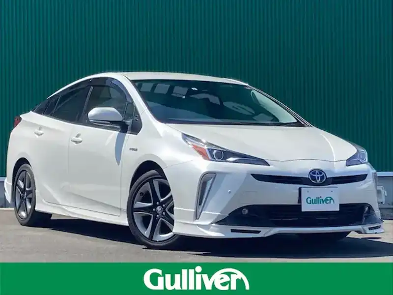 カタログ画像：プリウス（PRIUS） Ａツーリングセレクション 2018年12月 DAA-ZVW51 1800cc ホワイトパールクリスタルシャイン 燃費37.2km / l メイン（その他）