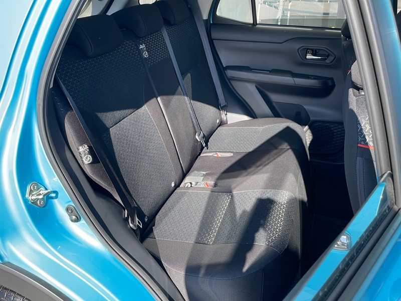 カタログ画像：ライズ（RAIZE） Ｘ 2024年11月 3BA-A210A 1000cc ターコイズブルーマイカメタリック 燃費17.4km / l 内装