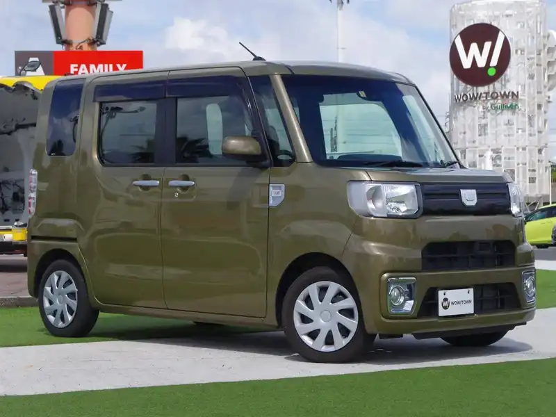 カタログ画像：ウェイク（WAKE） Ｄ 2020年10月 4BA-LA700S 660cc オフビートカーキメタリック 燃費17.4km / l メイン（その他）