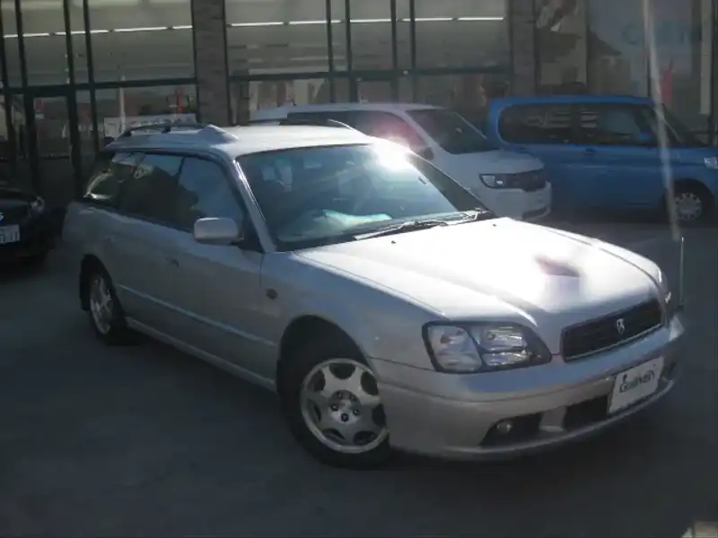 カタログ画像：レガシィツーリングワゴン（LEGACY TOURING WAGON） ２５０Ｔ ＥＰサス 1999年5月 GF-BHC 2500cc アークティックシルバー・メタリック 燃費11.4km / l  メイン