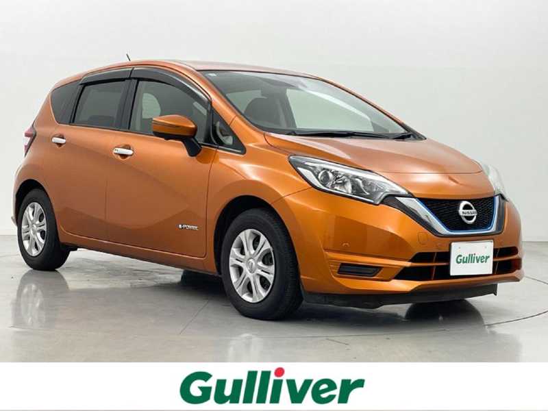 真顔ノート 2017 2019 2020 日産 ノート (2019年10月～2020年11月)【マイナーチェンジ
