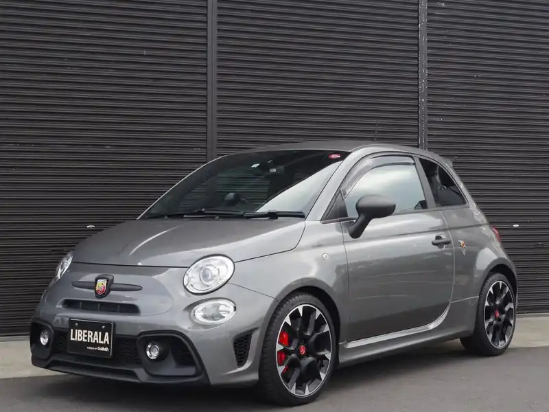 カタログ画像：アバルト５９５（ABARTH 595） コンペティツィオーネ 2019年6月 ABA-31214T 1400cc グリジオレコード 燃費13.4km / l フロント