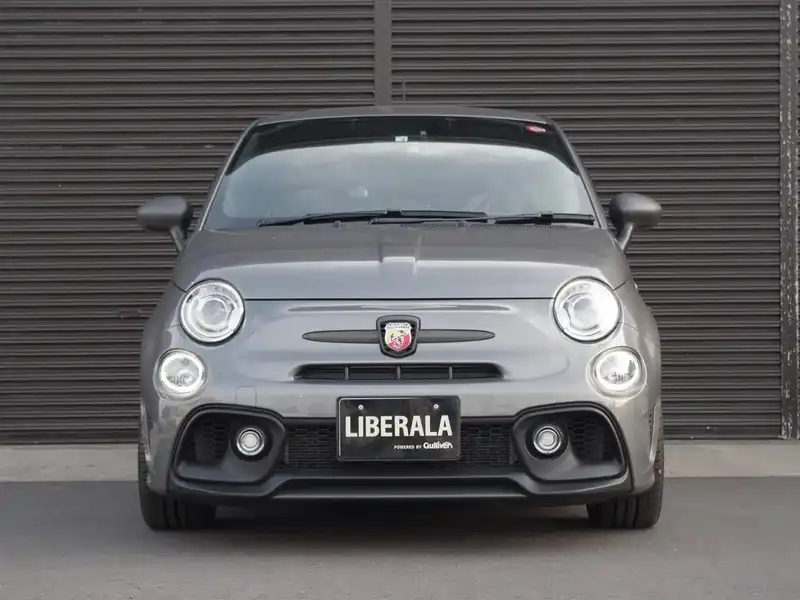 カタログ画像：アバルト５９５（ABARTH 595） コンペティツィオーネ 2019年6月 ABA-31214T 1400cc グリジオレコード 燃費13.4km / l フロント