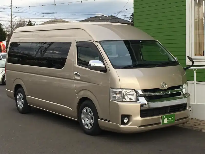 カタログ画像：ハイエースワゴン（HIACE WAGON） グランドキャビン 2019年10月 CBA-TRH224W 2700cc ベージュメタリック 燃費9.5km / l メイン