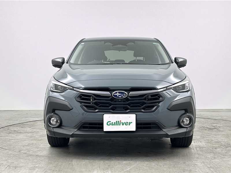 カタログ画像：クロストレック（CROSSTREK） リミテッド 2022年9月 5AA-GUE 2000cc マグネタイトグレー・メタリック 燃費15.8km / l フロント
