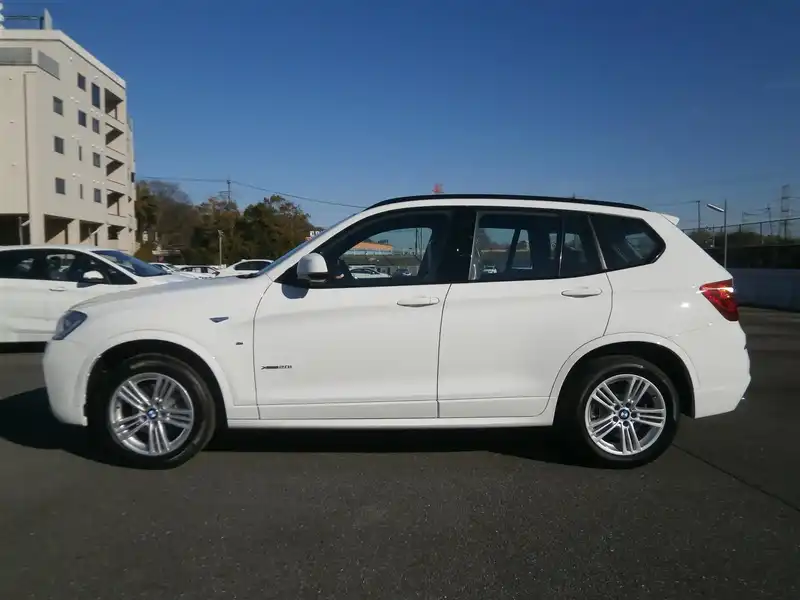 カタログ画像：Ｘ３（X3） ｘＤｒｉｖｅ ２０ｉ Ｍスポーツ 2016年6月 DBA-WX20 2000cc アルピン・ホワイトⅢ（ソリッド・カラー） 燃費13.4km / l 外装