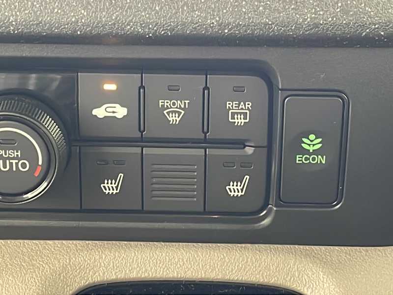 カタログ画像：Ｎ－ＢＯＸジョイ（N-BOX JOY） ベースグレード（２トーン） 2024年9月 6BA-JF6 660cc 燃費19.3km / l 内装