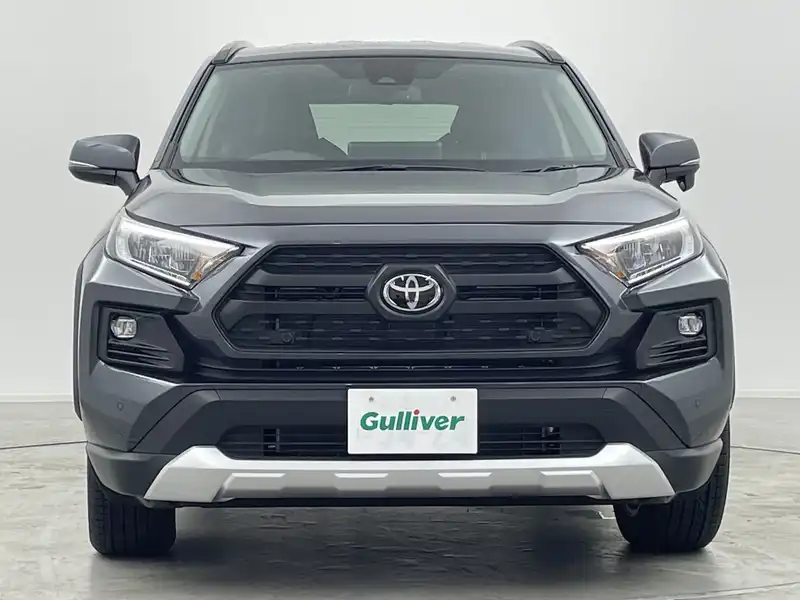 カタログ画像：ＲＡＶ４（RAV4） Ｘ 2024年12月 6BA-MXAA54 2000cc グレーメタリック 燃費15.2km / l フロント