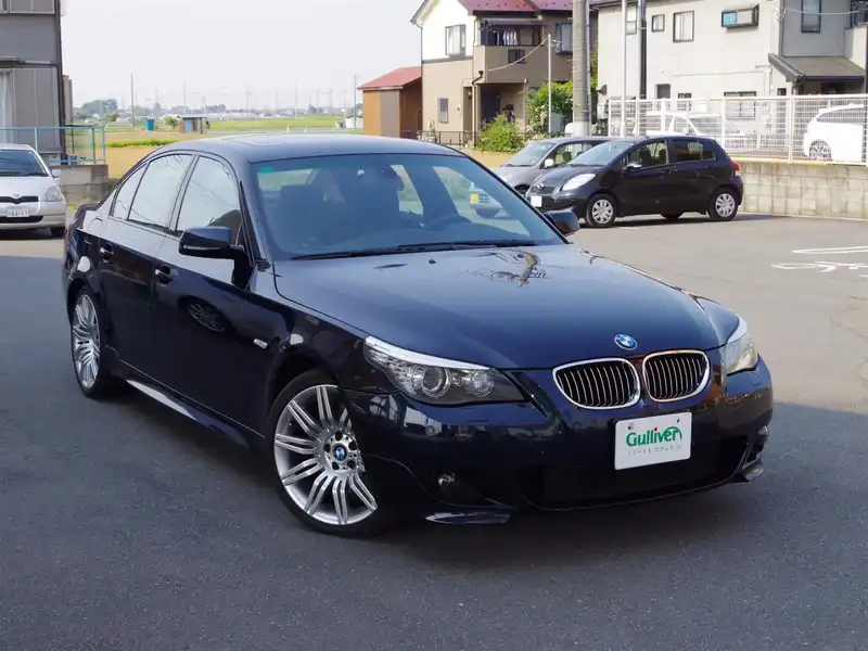 カタログ画像：５シリーズ（5 SERIES） ５４０ｉ Ｍスポーツパッケージ 2007年6月 ABA-NW40 4000cc 燃費7.6km / l  メイン