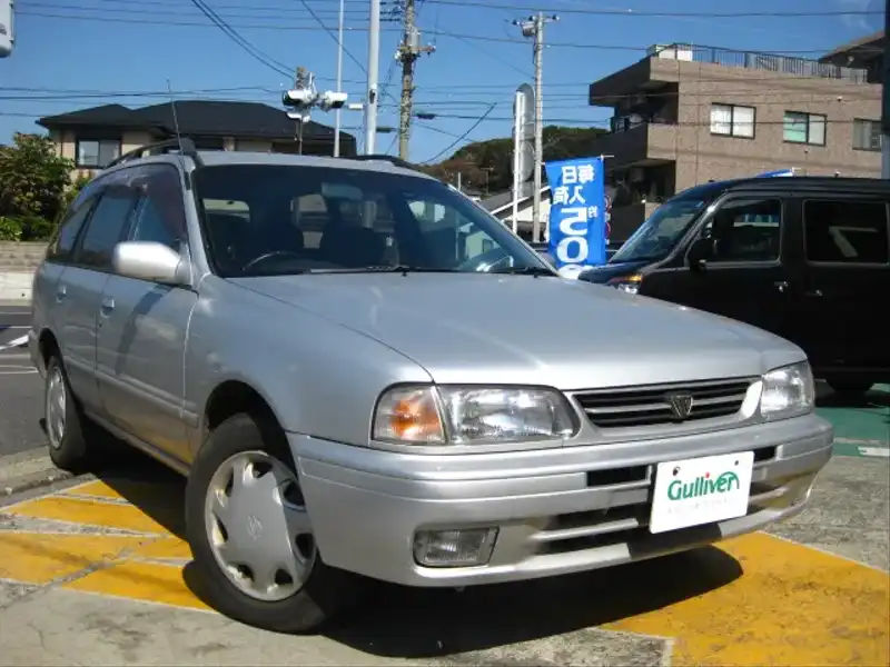 カタログ画像：サニーカリフォルニア（SUNNY CALIFORNIA） タイプＢ 1994年9月 E-WFNY10 1500cc グリニッシュシルバーメタリック 燃費11.6km / l  メイン