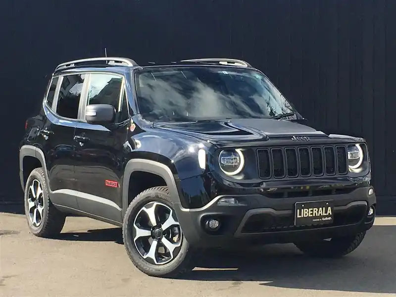 カタログ画像：ジープ・レネゲード（JEEP RENEGADE） トレイルホーク 2019年5月 3BA-BU13 1300cc ブラッククリアコート 燃費11.9km / l メイン（その他）