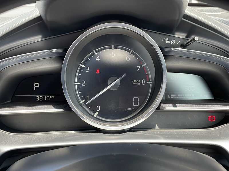 カタログ画像：ＭＡＺＤＡ２（MAZDA2） １５ ＢＤ 2024年4月 5BA-DJLFS 1500cc エアストリームブルーメタリック 燃費20.3km / l 内装