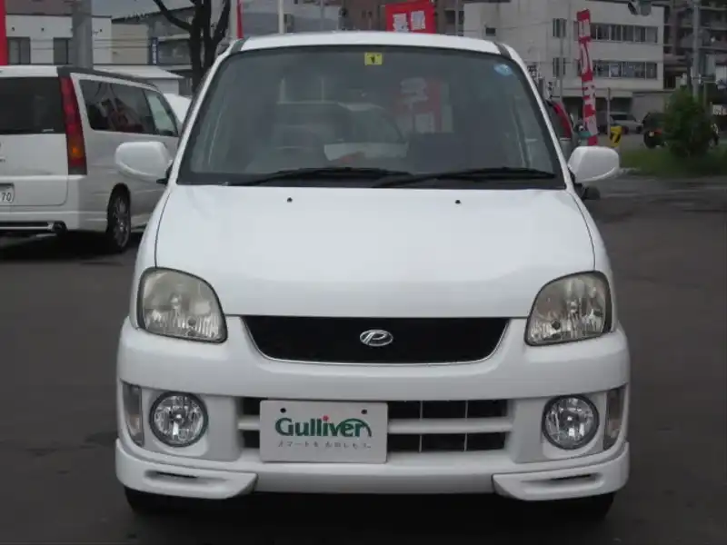 カタログ画像：プレオ（PLEO） ＬＳ 2001年10月 TA-RA1 660cc ピュアホワイト 燃費18.0km / l  フロント