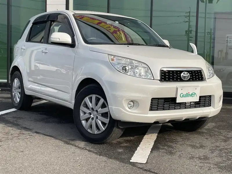 ラッシュ  ４ＷＤ　アルミホイール　スマートキー