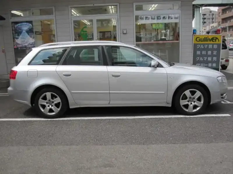 カタログ画像：Ａ４アバント（A4 AVANT） ２．０ 2005年2月 GH-8EALT 2000cc シルバーレイクメタリックorアコーヤシルバーメタリック 燃費10.8km / l  外装