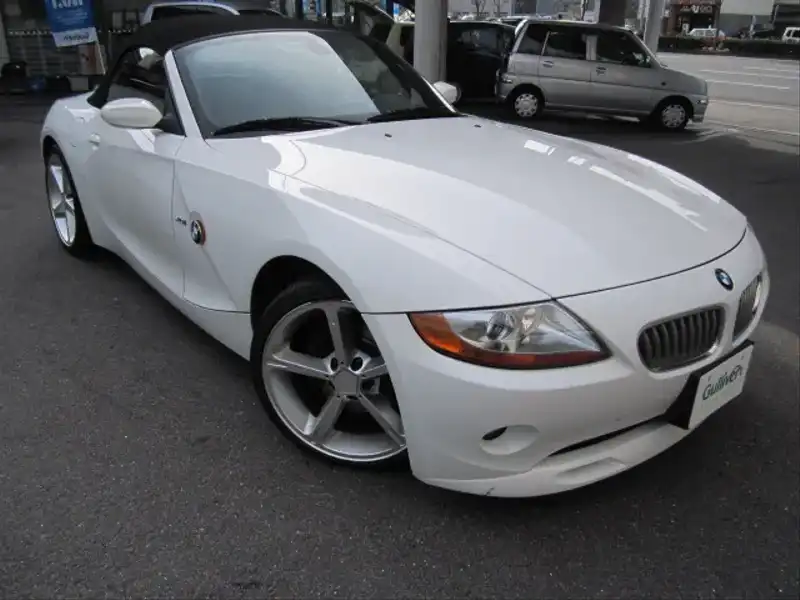 10029076 | カタログ画像：Ｚ４（Z4） ３．０ｉ 2005年9月 GH-BT30 3000cc アルピン・ホワイトIII（ソリッド・カラー） メイン（その他）