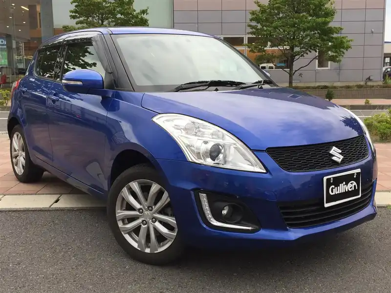 カタログ画像：スイフト（SWIFT） ＸＳ－ＤＪＥ 2014年4月 DBA-ZC72S 1200cc ブーストブルーパールメタリック 燃費26.4km / l メイン