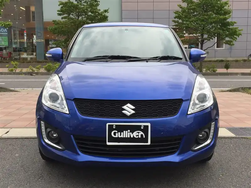 カタログ画像：スイフト（SWIFT） ＸＳ－ＤＪＥ 2014年4月 DBA-ZC72S 1200cc ブーストブルーパールメタリック 燃費26.4km / l フロント