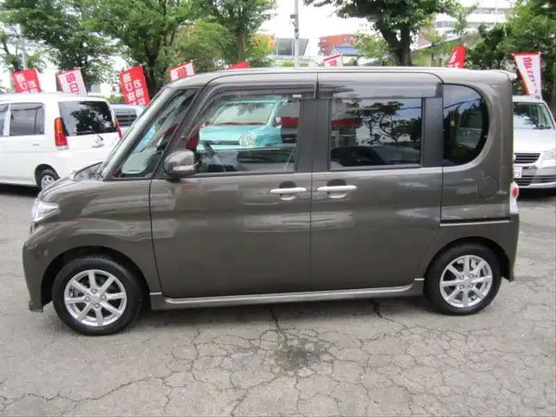 カタログ画像：タント（TANTO） カスタムＬ 2011年6月 DBA-L385S 660cc ブロンズオリーブパールメタリック 燃費22.5km / l  外装