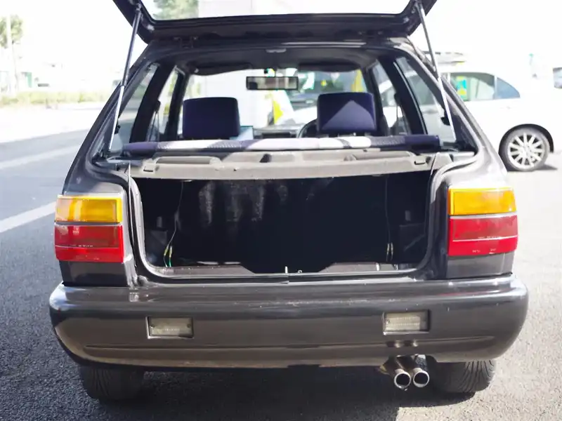 1502732 | カタログ画像：マーチ（MARCH） スーパーターボ 1990年1月 E-EK10 1000cc ブラックＭ 内装