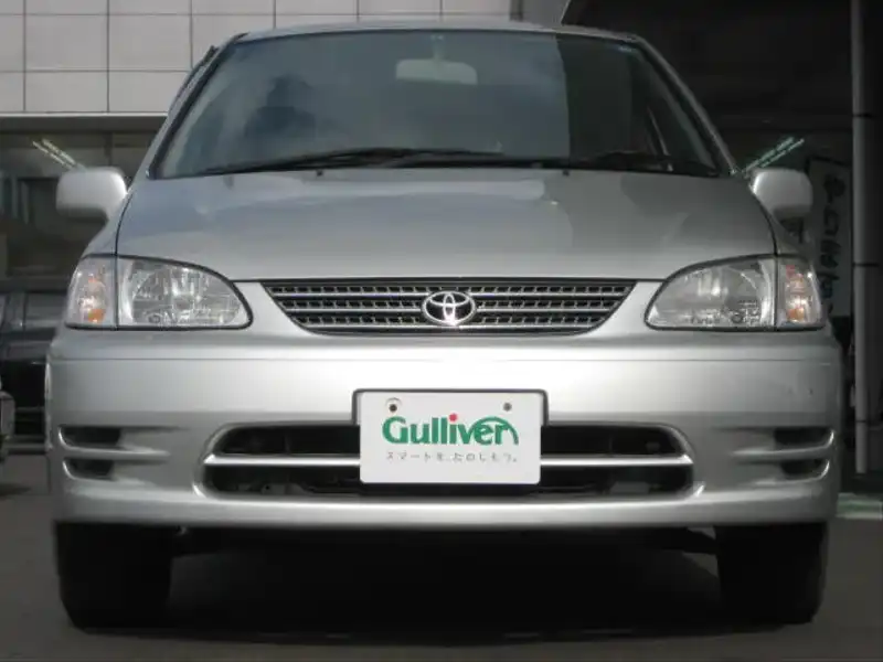 カタログ画像：カローラスパシオ（COROLLA SPACIO） スパシオ Ｇパッケージ ２－０－２ 1999年4月 GF-AE111N 1600cc シルバーメタリック 燃費13.2km / l  フロント