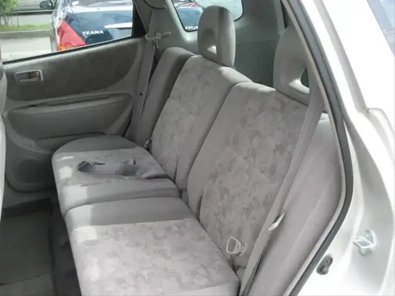 カタログ画像：カローラスパシオ（COROLLA SPACIO） スパシオ Ｇパッケージ ２－３ 1999年4月 GF-AE115N 1800cc シルバーメタリック 燃費11.4km / l  内装