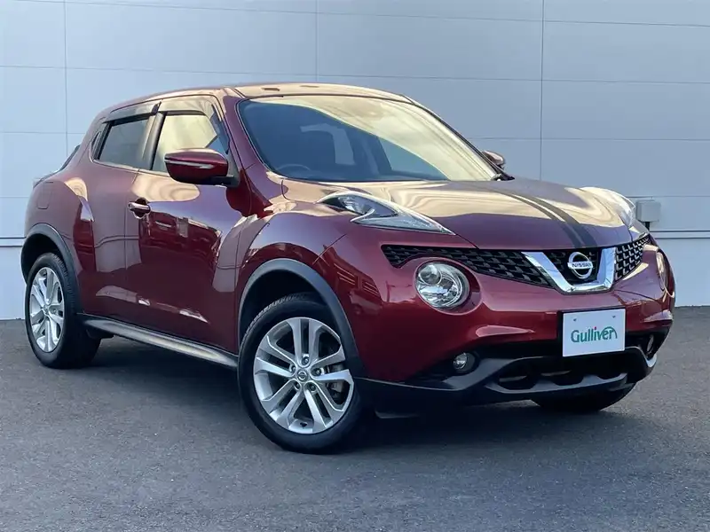 カタログ画像：ジューク（JUKE） １６ＧＴ パーソナライゼーション 2015年11月 CBA-F15 1600cc ラディアントレッド（ＰＭ）orパッションレッド 燃費14.2km / l メイン（その他）