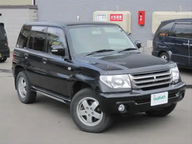 10015722 | カタログ画像：パジェロイオ（PAJERO IO） アクティブフィールドエディション２．０ 2004年1月 TA-H77W 2000cc ディープブラックマイカ メイン（その他）