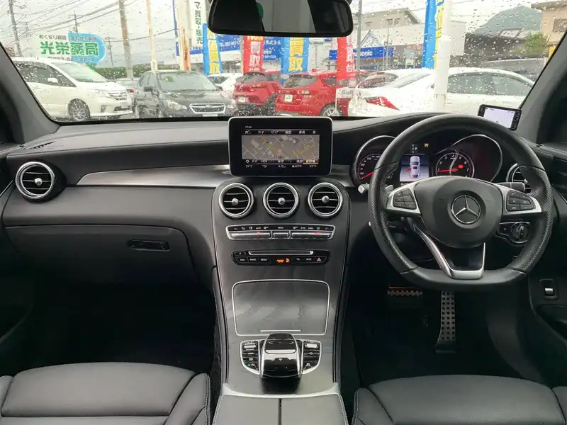 カタログ画像：ＧＬＣ（GLC-CLASS） ＧＬＣ２５０ ４マチック クーペスポーツ（本革仕様） 2018年1月 DBA-253346 2000cc ポーラーホワイト（Ｓ） 燃費13.4km / l 内装