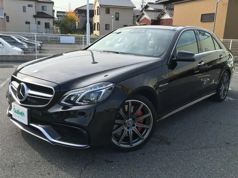 カタログ画像：Ｅクラス（E-CLASS） Ｅ６３ ＡＭＧ Ｓ ４マチック 2013年5月 CBA-212076 5500cc ブラック（Ｓ）orオブシディアンブラック（Ｍ） 燃費8.5km / l フロント