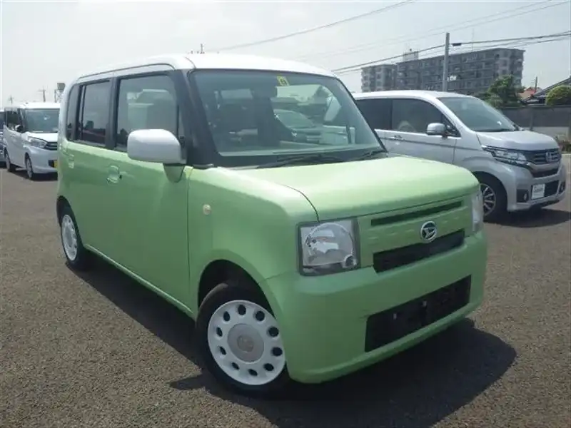 カタログ画像：ムーヴコンテ（MOVE CONTE） Ｇ ＮＡＶＩ 2013年7月 DBA-L585S 660cc パールホワイトⅢ×マスカットグリーンメタリック 燃費25.0km / l メイン（その他）