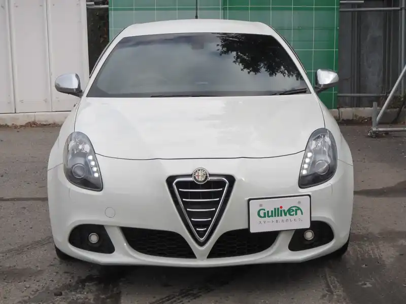 10073841 | カタログ画像：ジュリエッタ（GIULIETTA） コンペティツィオーネ 2012年2月 ABA-94014 1400cc アイスホワイト フロント