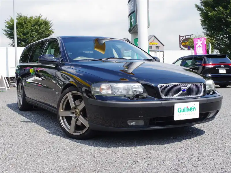 カタログ画像：Ｖ７０（V70） ＡＷＤ 2002年11月 LA-SB5254AW 2500cc ブラック 燃費9.2km / l  メイン