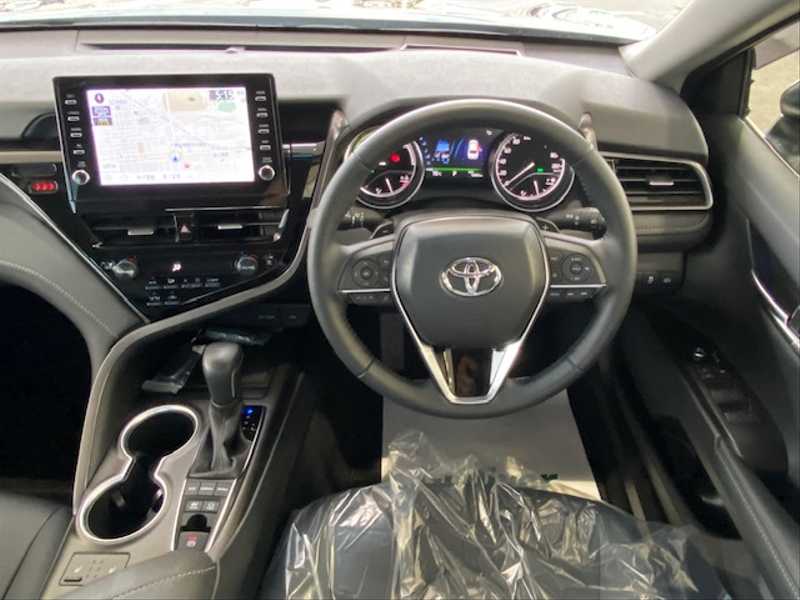 カタログ画像：カムリ（CAMRY） Ｘ 2022年8月 6AA-AXVH70 2500cc アティチュードブラックマイカ 燃費27.1km / l 内装