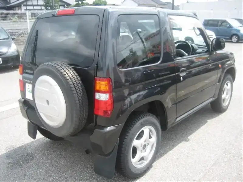 カタログ画像：パジェロミニ（PAJERO MINI） リンクスＶ 2001年10月 GF-H58A 660cc ブラック（Ｐ） バック