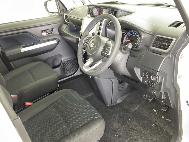 カタログ画像：ルーミー（ROOMY） カスタムＧ 2024年12月 5BA-M910A 1000cc パールホワイトⅢorブラックマイカメタリック×パールホワイトⅢ 燃費16.8km / l 内装