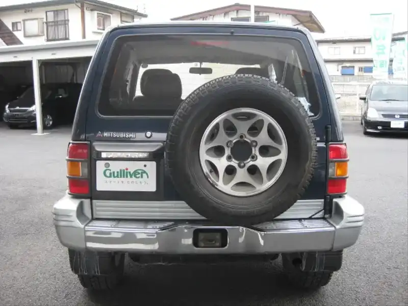 カタログ画像：パジェロ（PAJERO） キックアップルーフ ＸＥバン 1996年5月 KC-V46V 2800cc バック