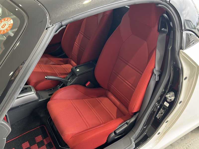 カタログ画像：コペン（COPEN） ローブ 2024年12月 3BA-LA400K 660cc パールホワイトⅢ 燃費19.2km / l バック