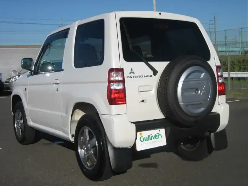 カタログ画像：パジェロミニ（PAJERO MINI） プレミアムセレクション 2011年1月 ABA-H58A 660cc ホワイトパール バック