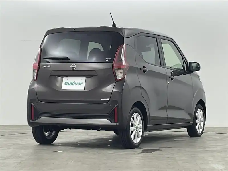 カタログ画像：デイズ（DAYZ） Ｘ 2024年6月 5BA-B43W 660cc ブラック（Ｐ） 燃費23.2km / l バック
