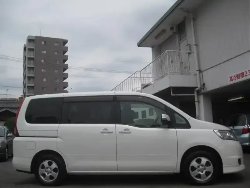 カタログ画像：セレナ（SERENA） ２０Ｇ 2007年12月 DBA-NC25 2000cc ホワイトパール（３Ｐ） 燃費12.0km / l  外装