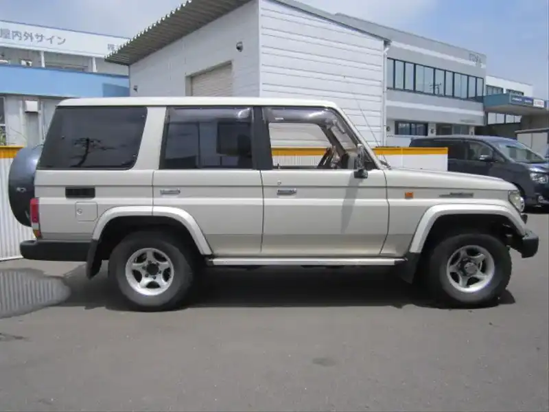 カタログ画像：ランドクルーザープラド（LAND CRUISER PRADO） ４ドア プラドＳＸワイド 1995年1月 KD-KZJ78W 3000cc フラクセンマイカメタリック 外装